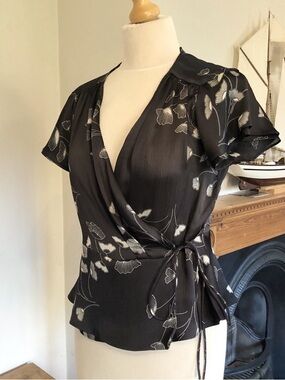 Zara Woman Black Wrap Printed Blouse Top Size M